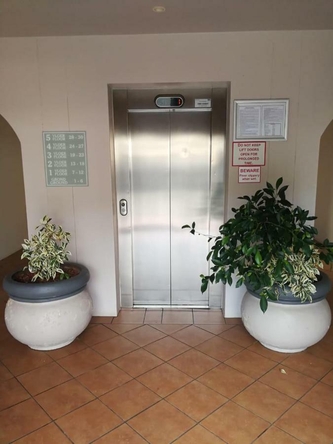 11 Portobelo Apartment Mossel Bay Exterior photo